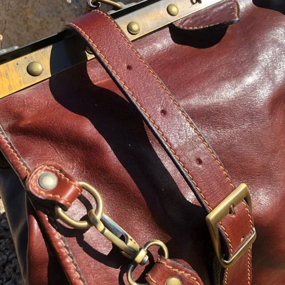 Vtg XL Leather Doctors Duffel Bag  🎩👑 - Picture 14 of 16